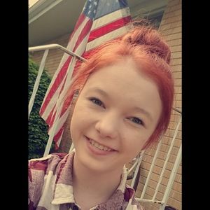 Meet your Posher, Heather.